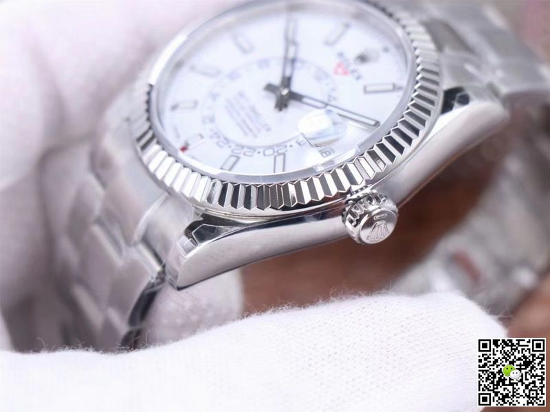 Replica R01ex Sky Dweller M326934-0001 1:1 Best Edition Noob Factory White Dial Swiss ETA9001