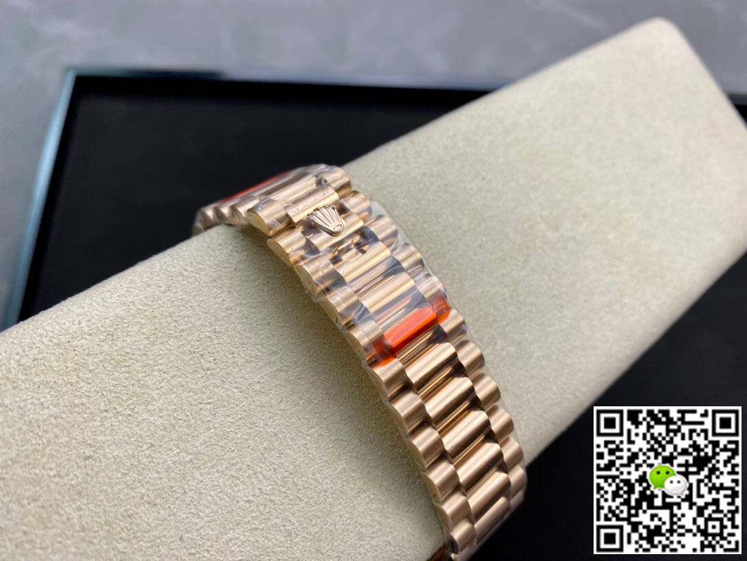 Replica R01ex Day Date M228235-0005 1:1 Best Edition EW Factory Rose Gold