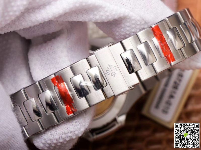 Replica Pat*k Phi1i*pe Nautilus 5726/1A-010 1:1 Best Edition PF Factory White Dial Swiss ETA324