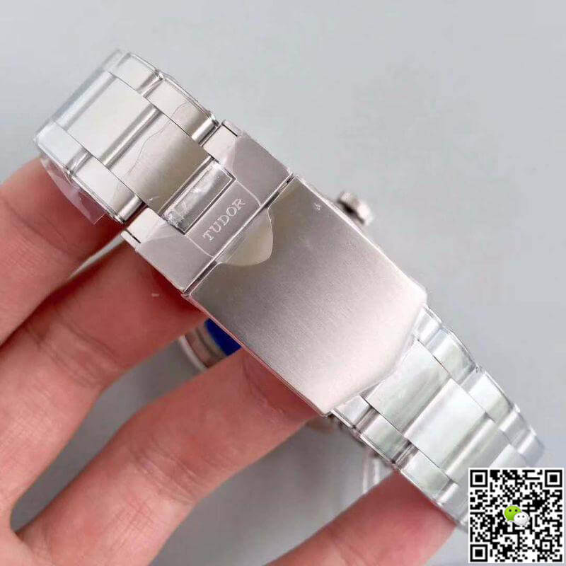 TUDOR Replica Heritage Black Bay M79730-0001 ZF Factory 1:1 Best Edition Swiss ETA2824-2 S*perlumed Dome-shaped Black Dial