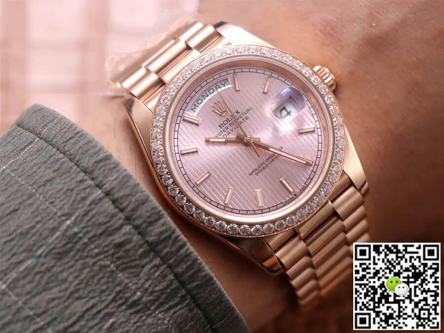 Replica R01ex Day Date M228345RBR-0010 1:1 Best Edition EW Factory Rose Gold