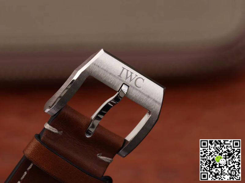 Replica IWC Pilot Chronograph IW377714 ZF Factory Men Watches 1:1 Best Edition Swiss ETA7750 Blue Dial