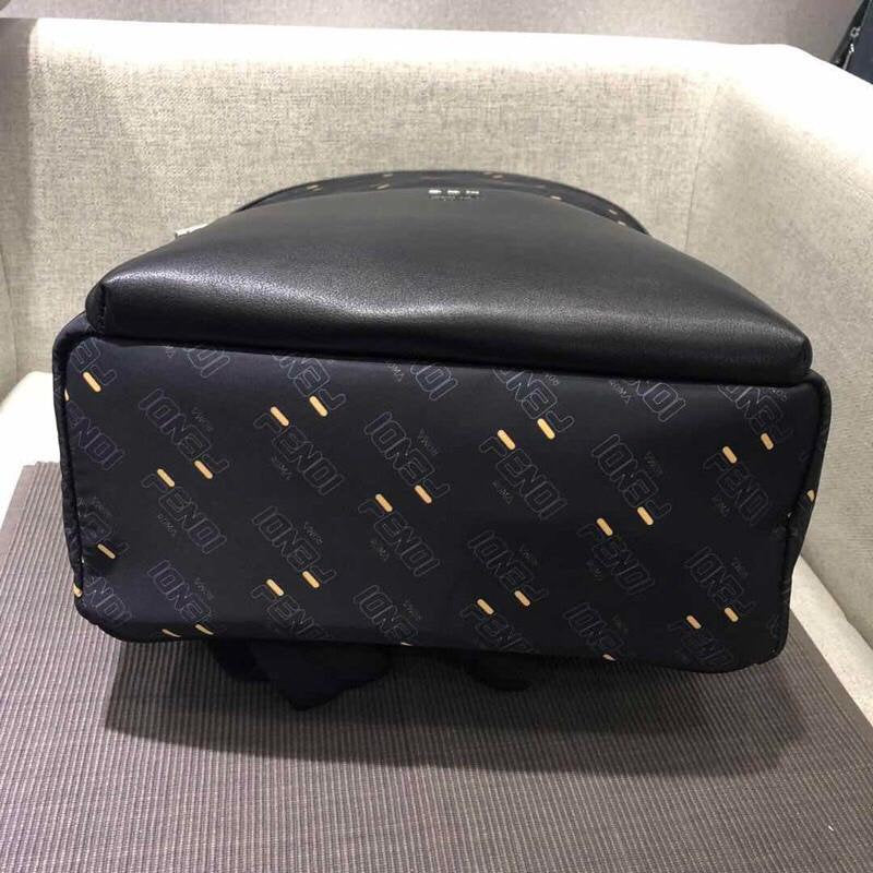 F**di Bag Dupes 1917M0038