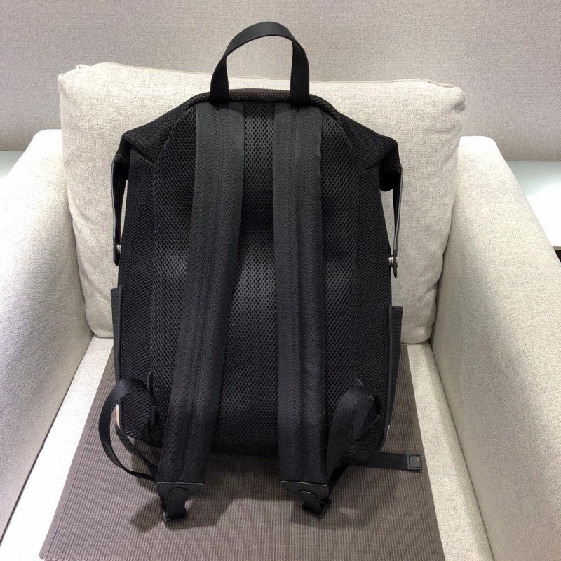 F**di Bag Dupes 1917M0040