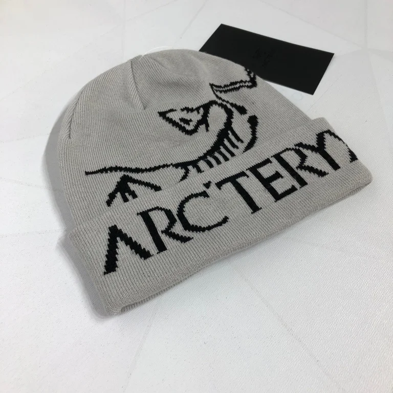 ARCTERYX  hat