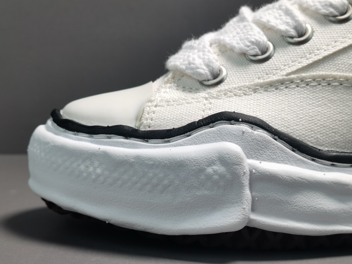 MlHAR YASUHlRO Og Sole A01FW702