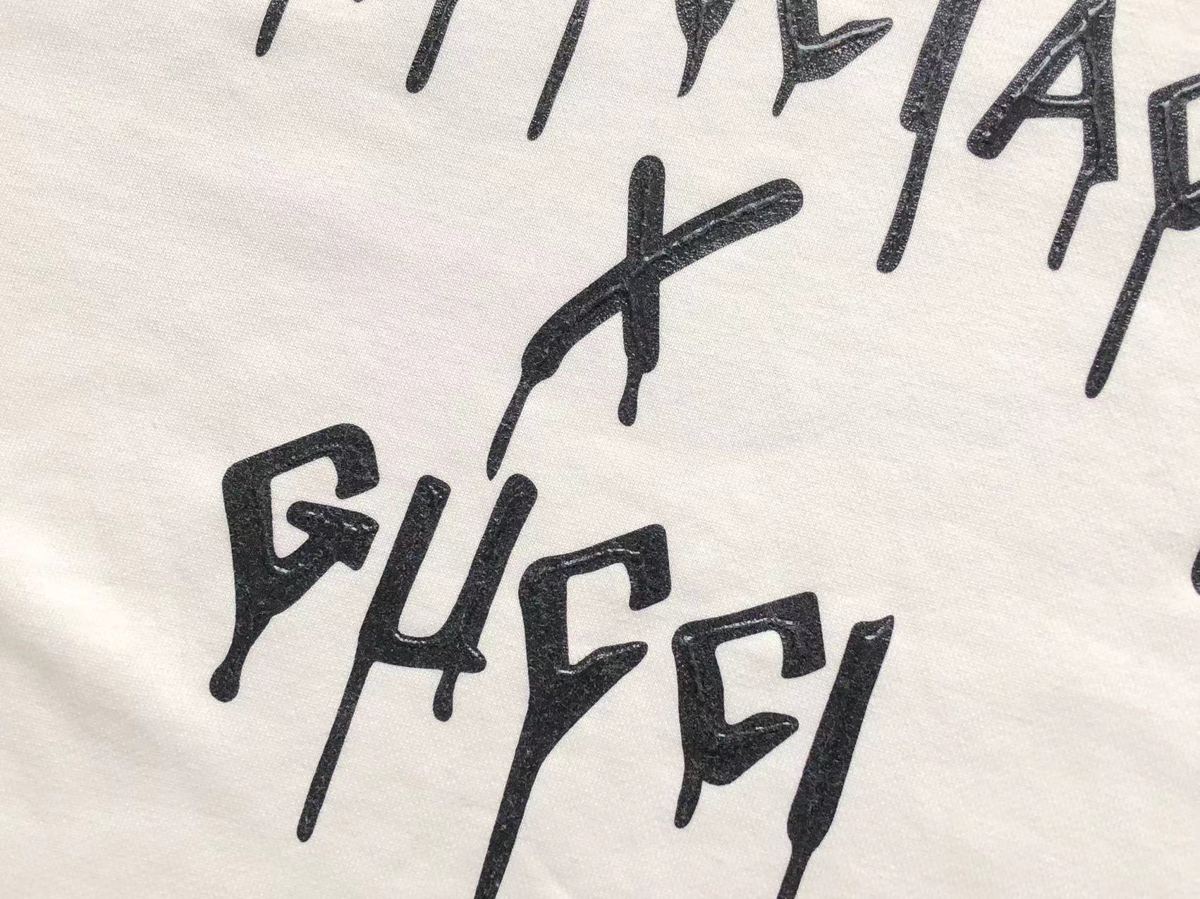 Gvc*1 x Ba1en*iaga Sweatshirt