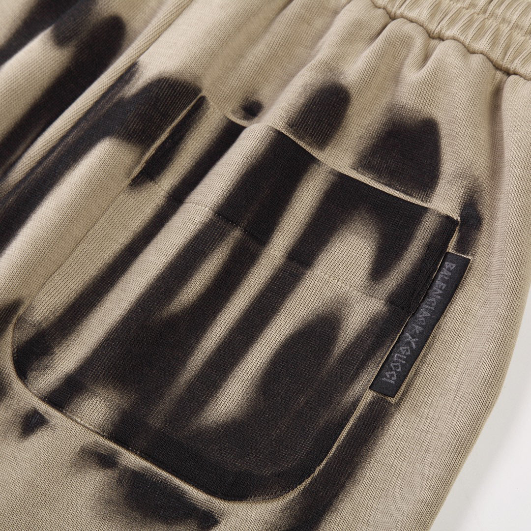 Gvc*1 x Ba1en*iaga Shorts