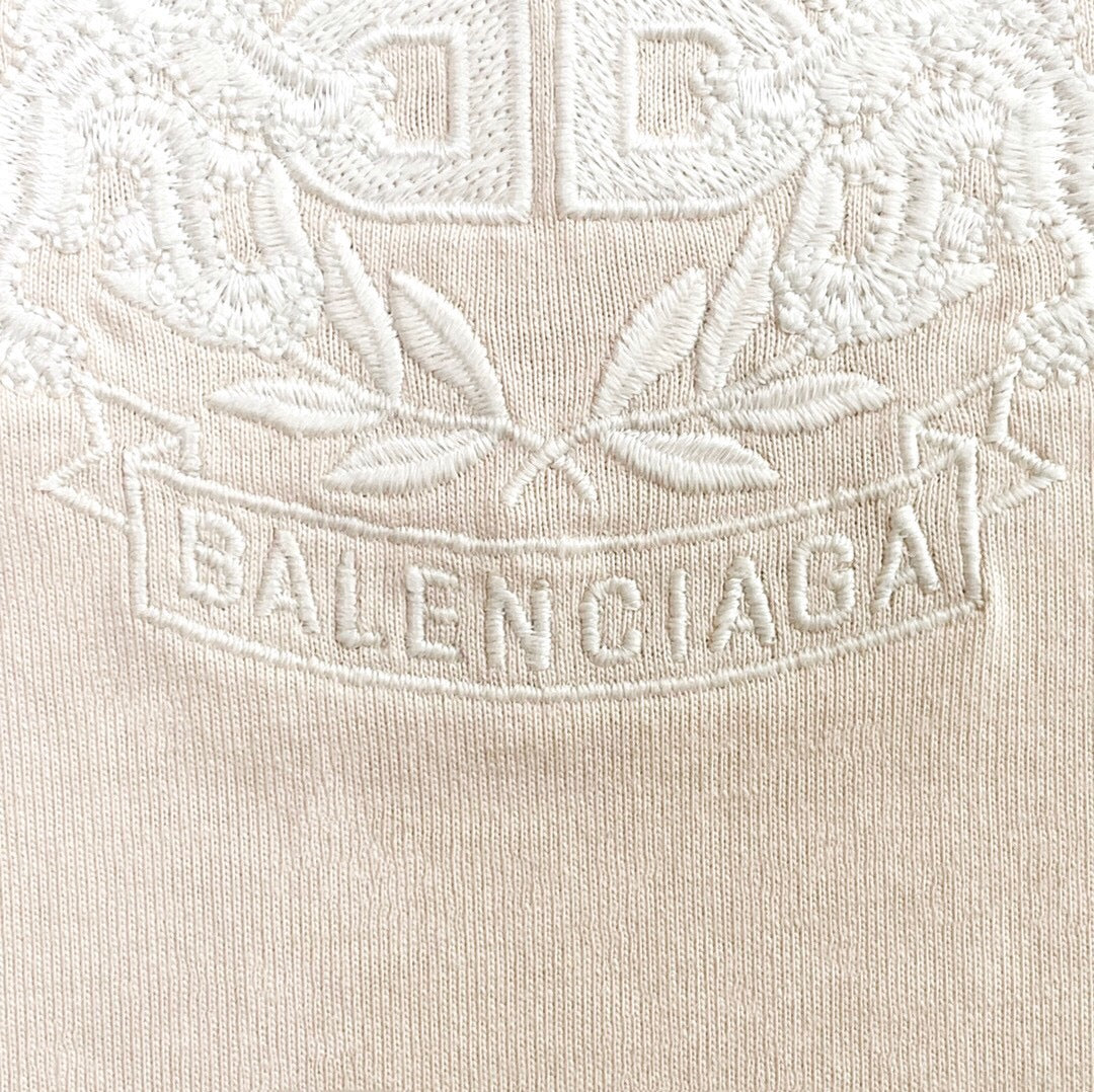 Ba1en*iaga “Glo” T-Shirt