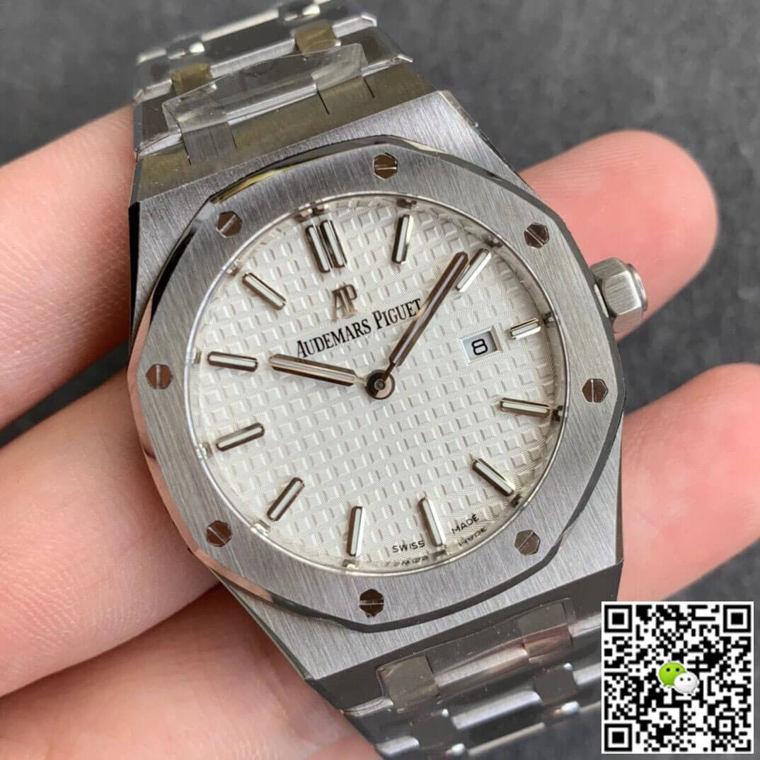 Replica Audemars P1g*et Royal Oak 67651ST 33MM 1:1 Best Edition JF Factory Silver Dial