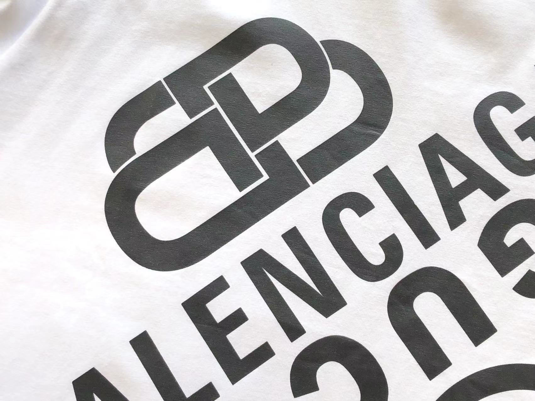 Gvc*1 x Ba1en*iaga T-shirt