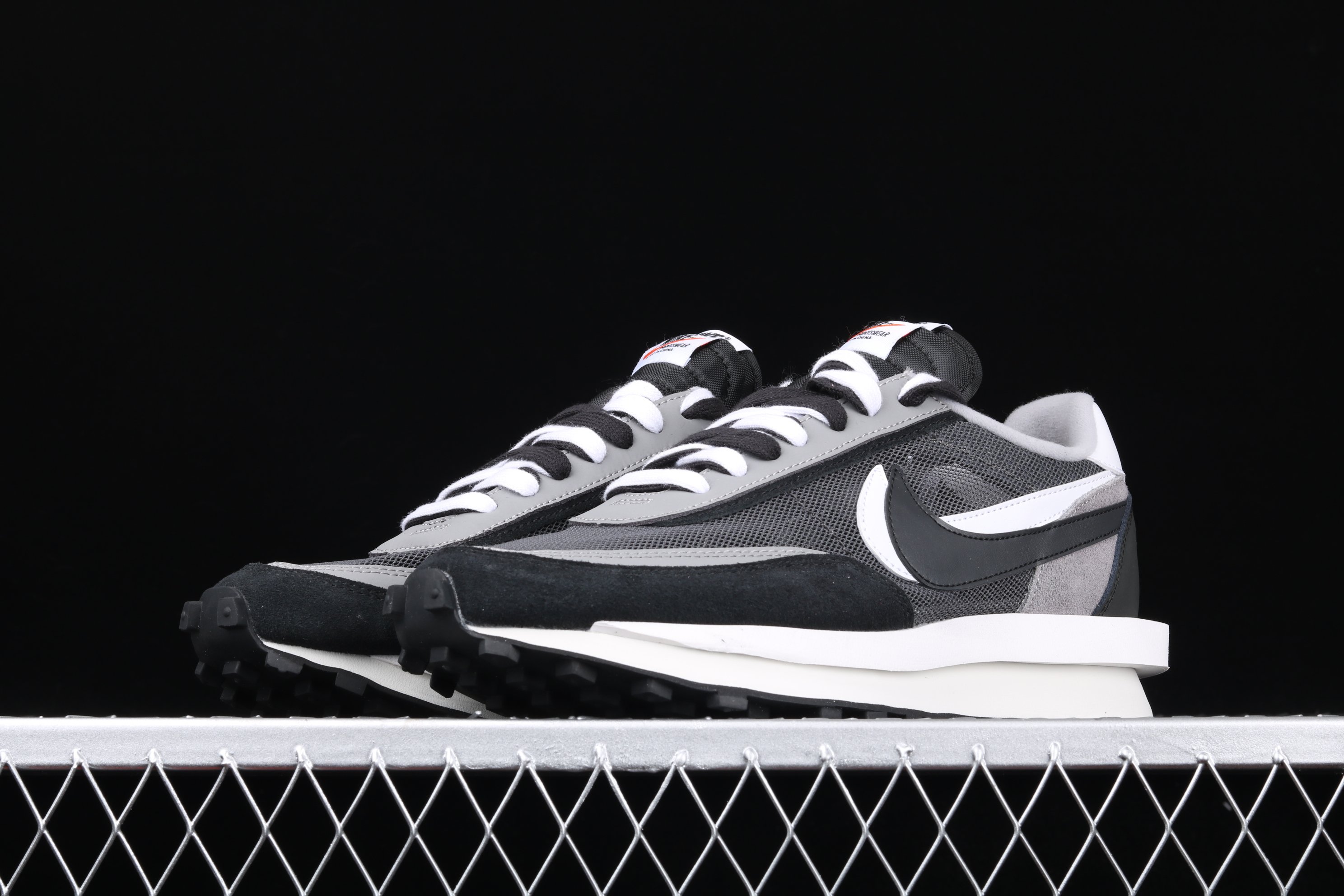 Sacai x Nike LD Waffle Black