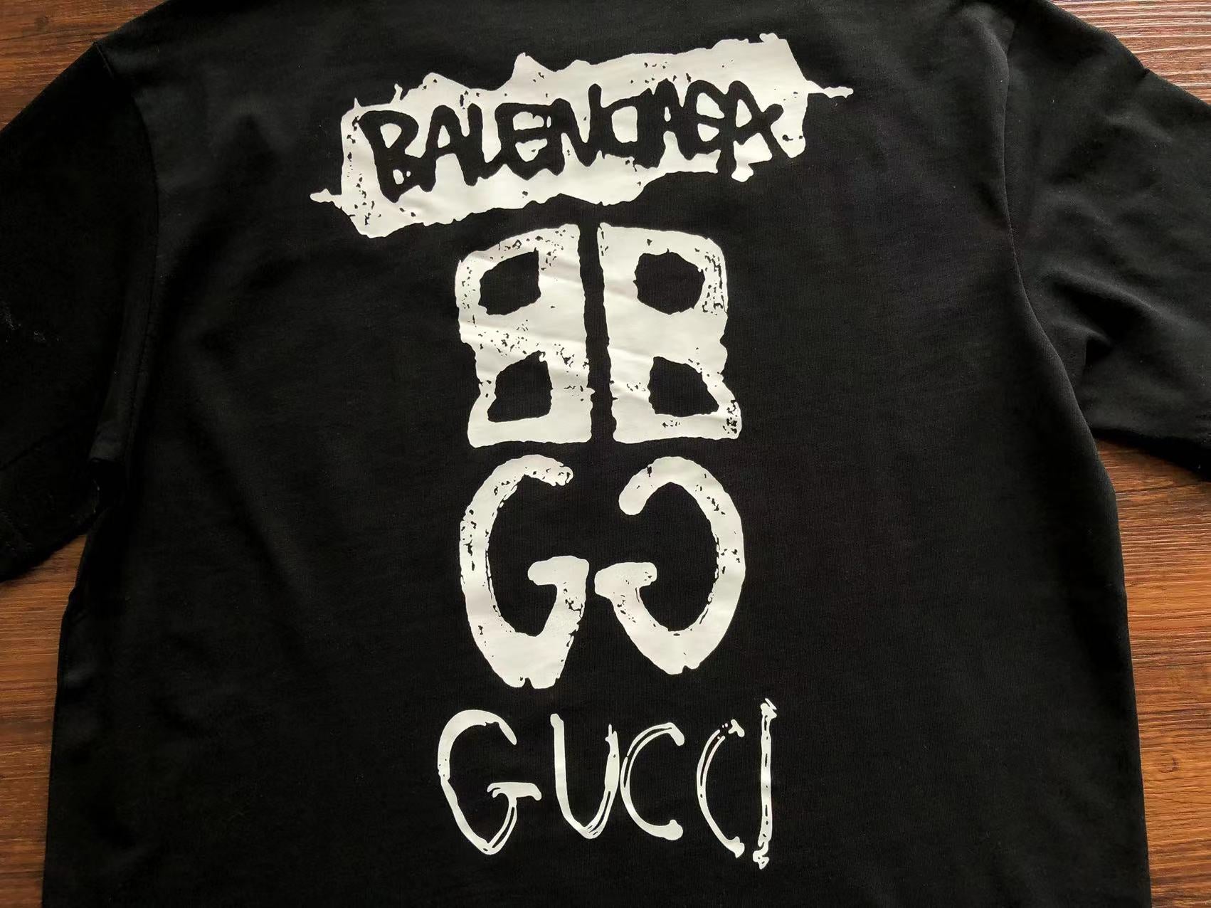 Gvc*1 x Ba1en*iaga T-shirt