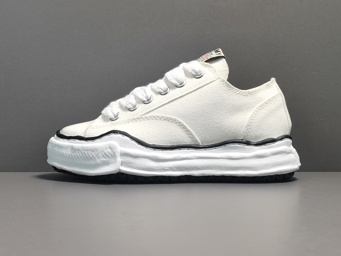 MlHAR YASUHlRO Og Sole A01FW702