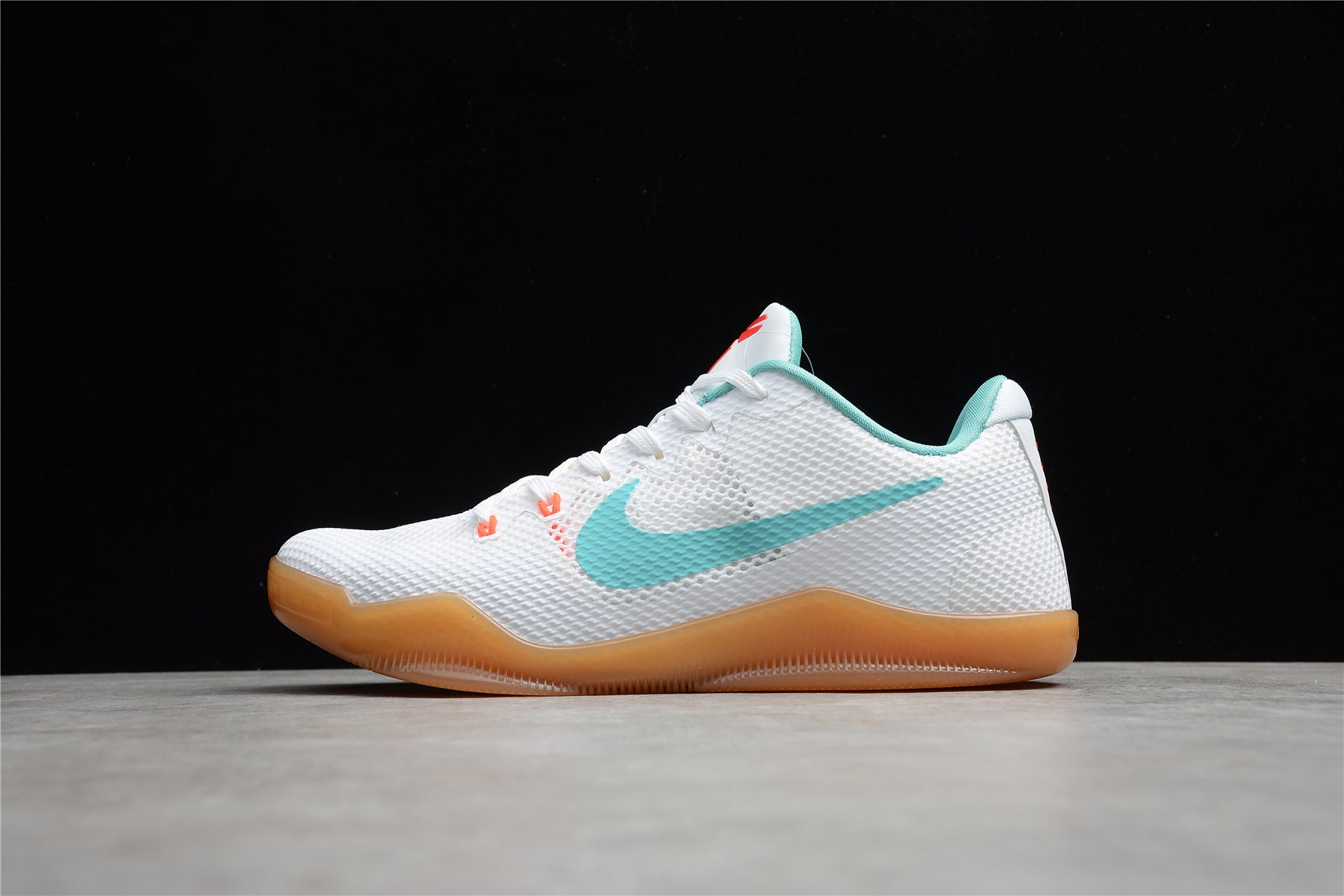 NIKE KOBE 11 EM LOW x SUMMER PACK