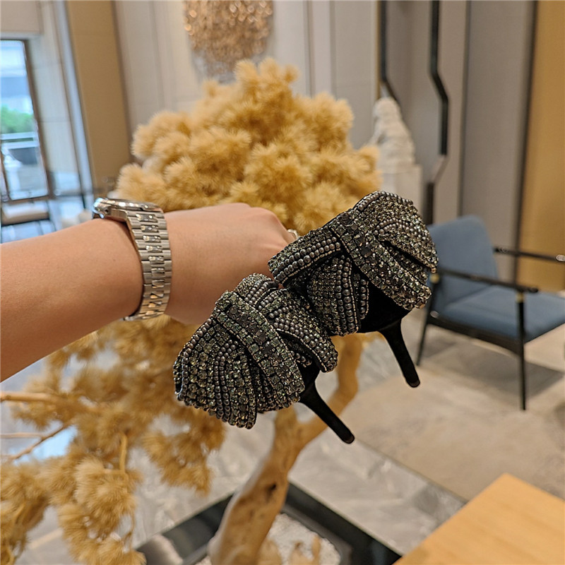 J1m*y Ch00 bow heels dupe Pearl Crystal Bow D1am0nd Shoes