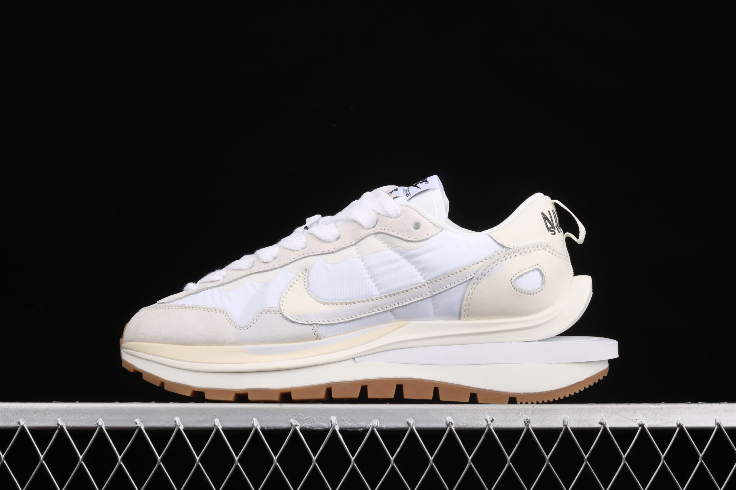 Nike Vaporwaffle, Sacai Sail Gum