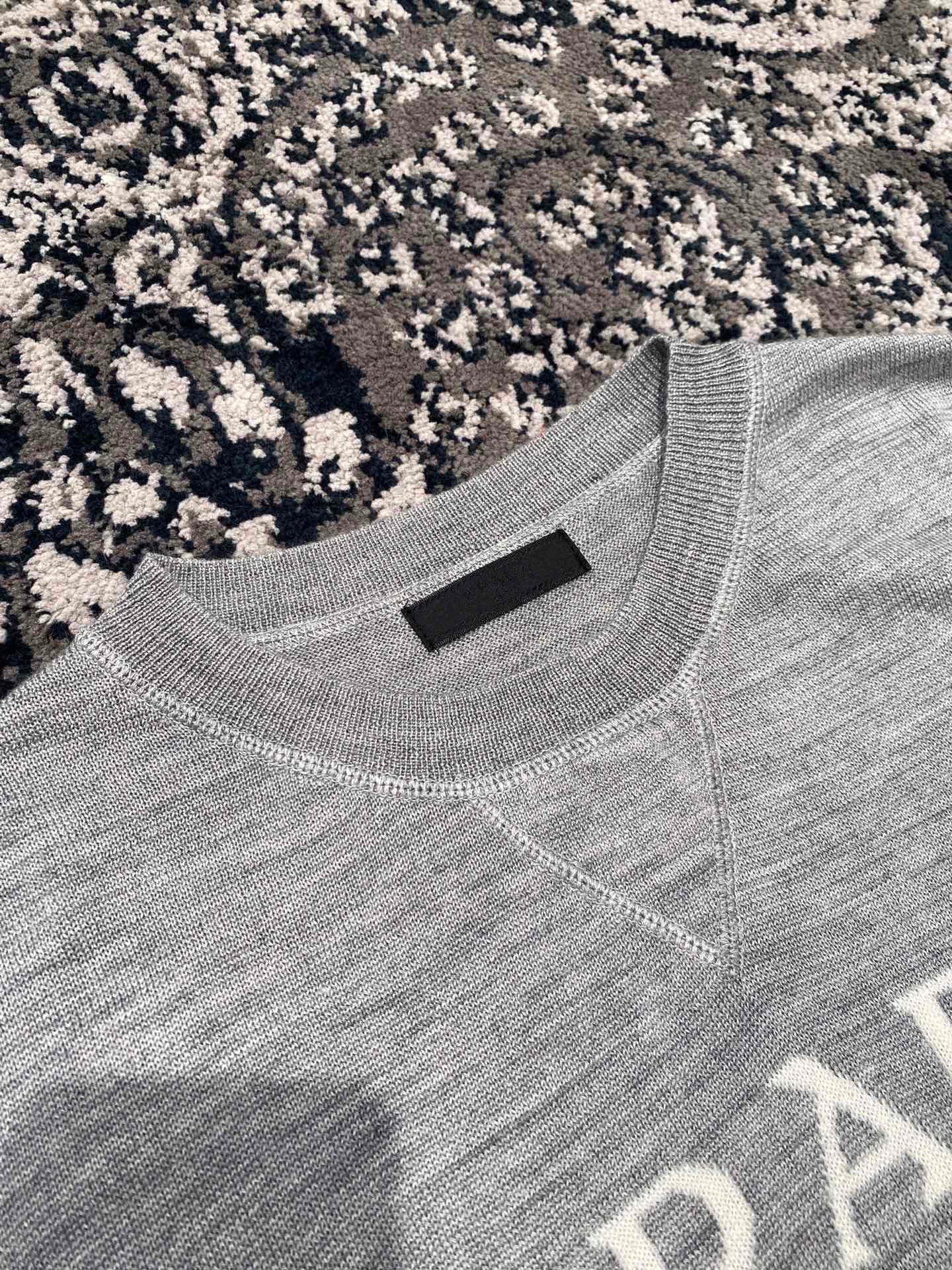 Pra*a Short Sleeve Sweater