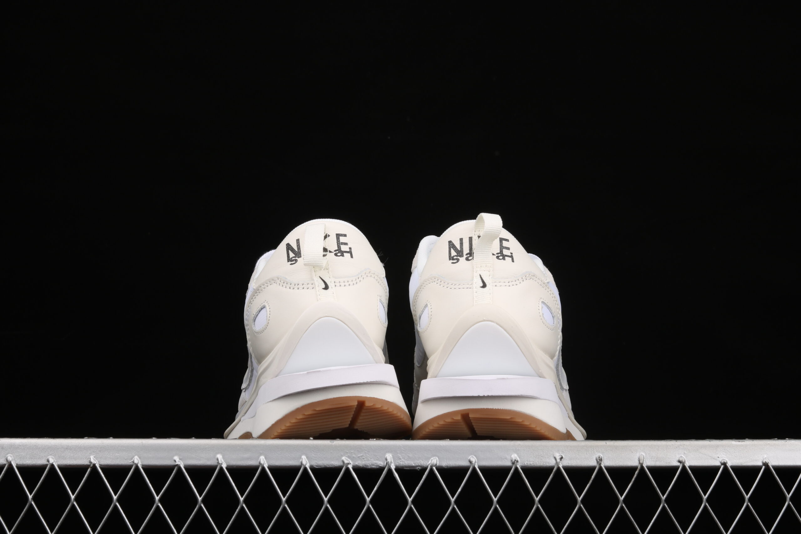 Nike Vaporwaffle, Sacai Sail Gum