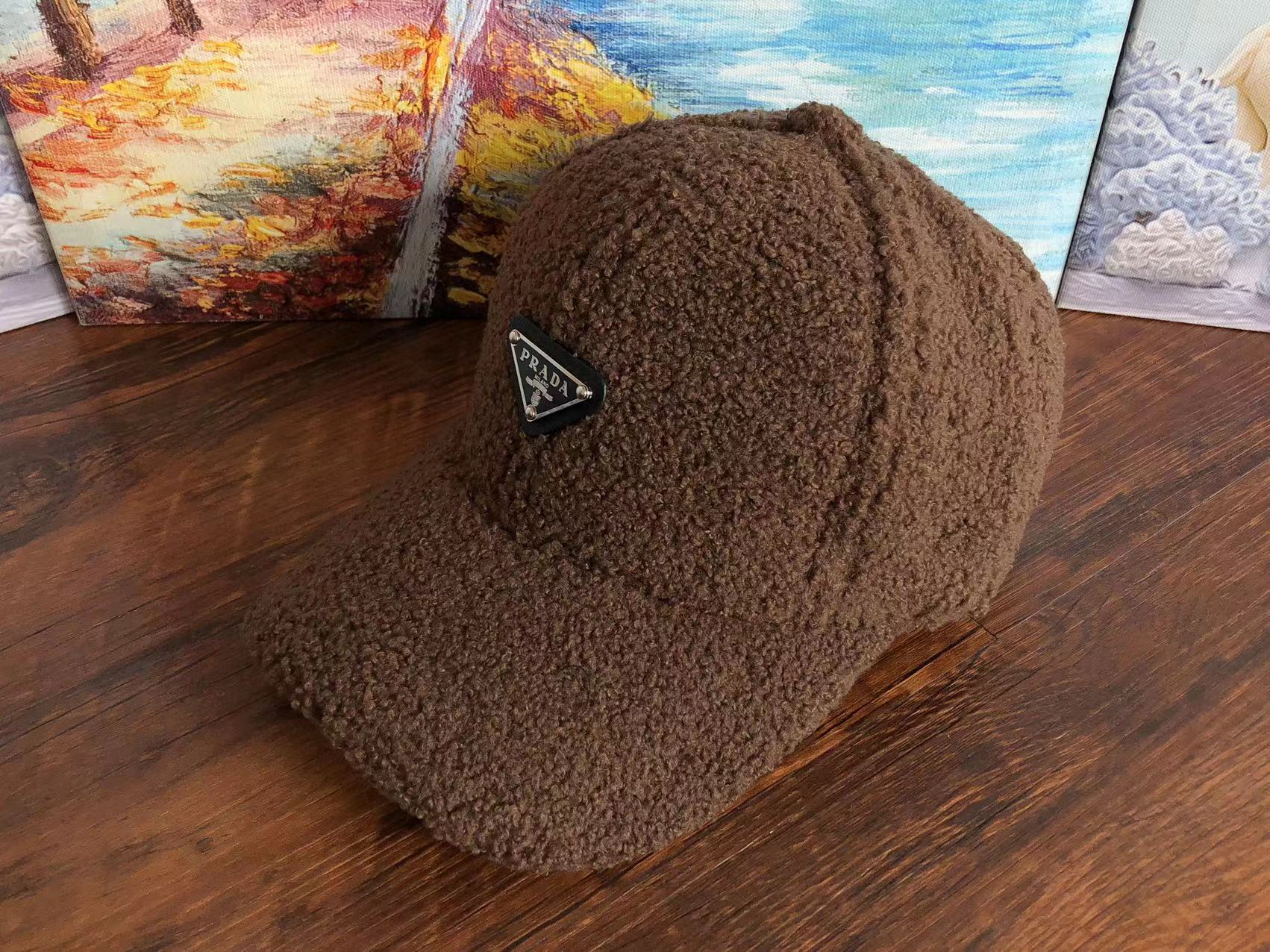 Pra*a Bucket Hat Dupe