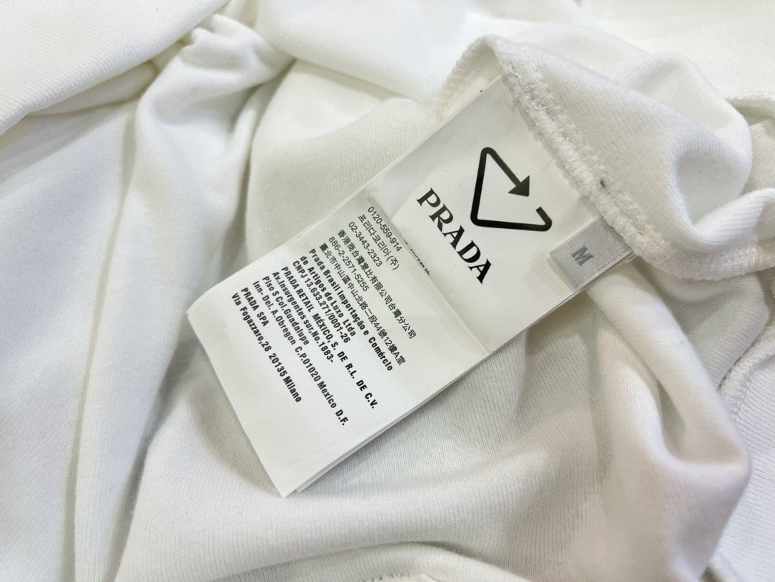 Pra*a Short Sleeve Sweatshirt