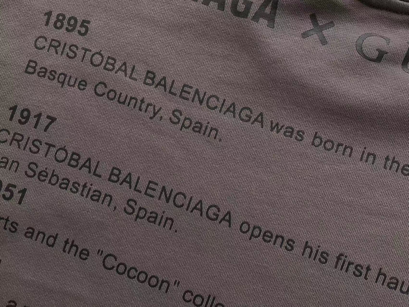 Gvc*1 x Ba1en*iaga Sweatshirt