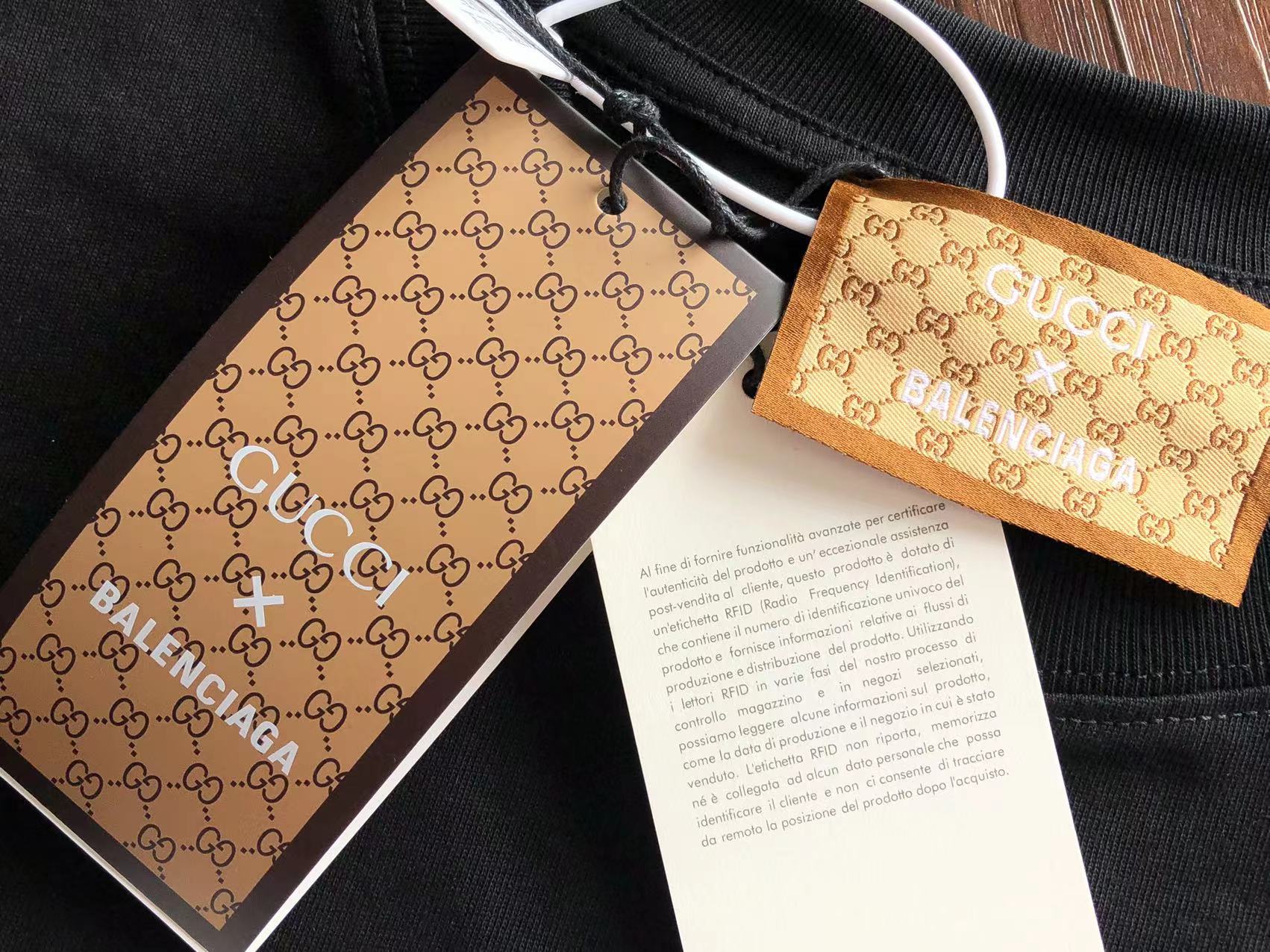 Gvc*1 x Ba1en*iaga T-shirt