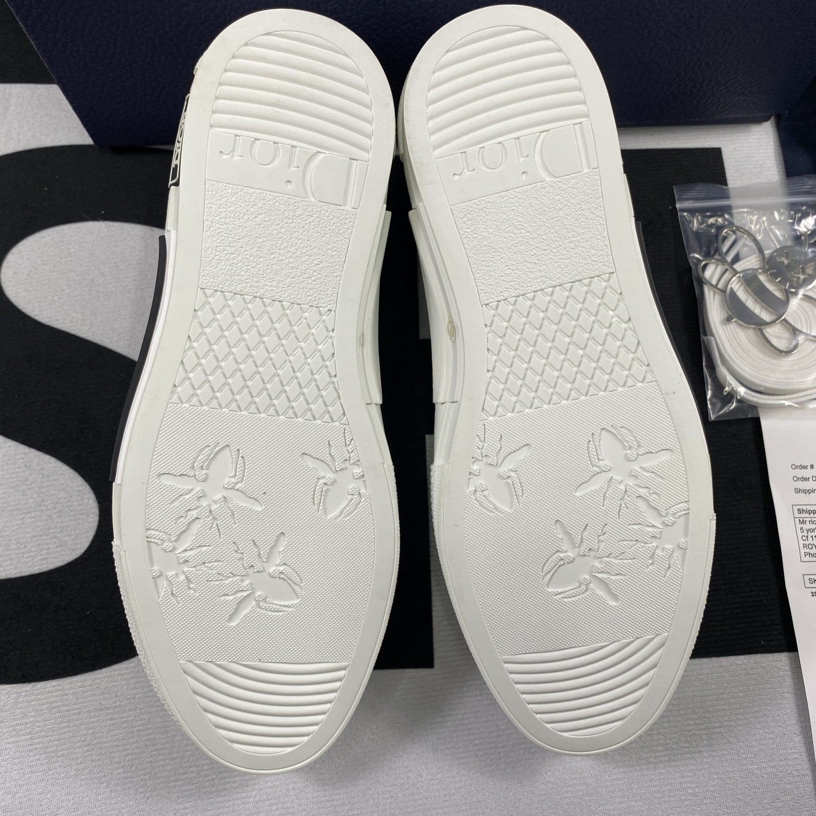 D10r B23 High Top Sneaker 1