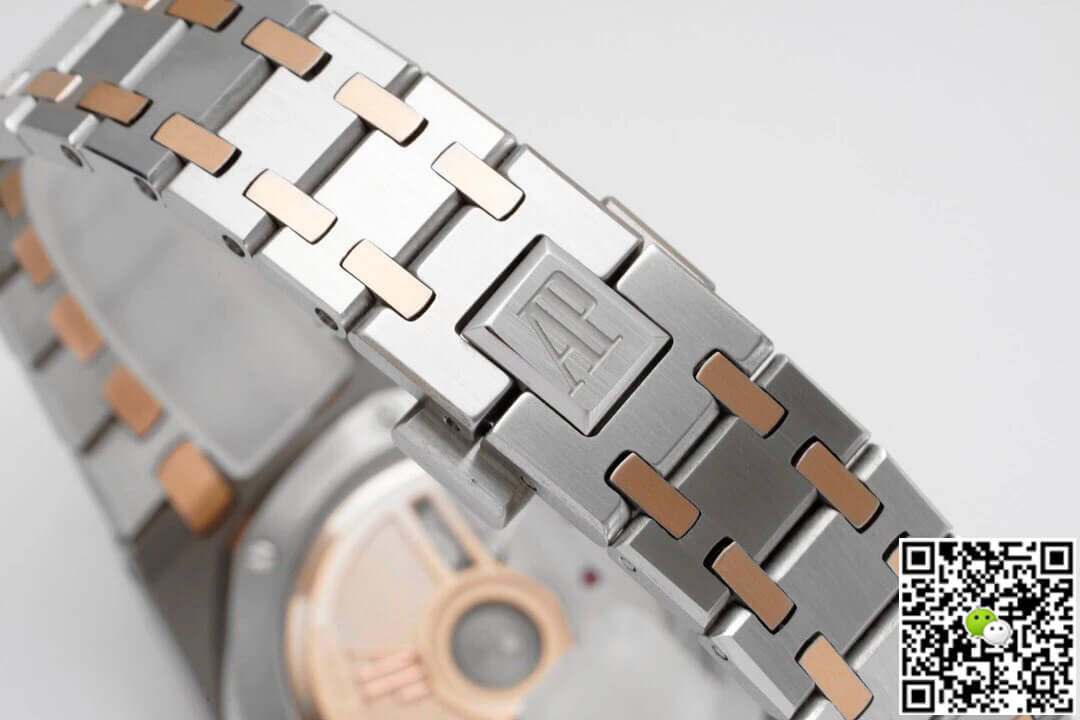 Replica Audemars P1g*et Royal Oak 77350SR.OO.1261SR.01 1:1 Best Edition 8F Factory Silver Dial