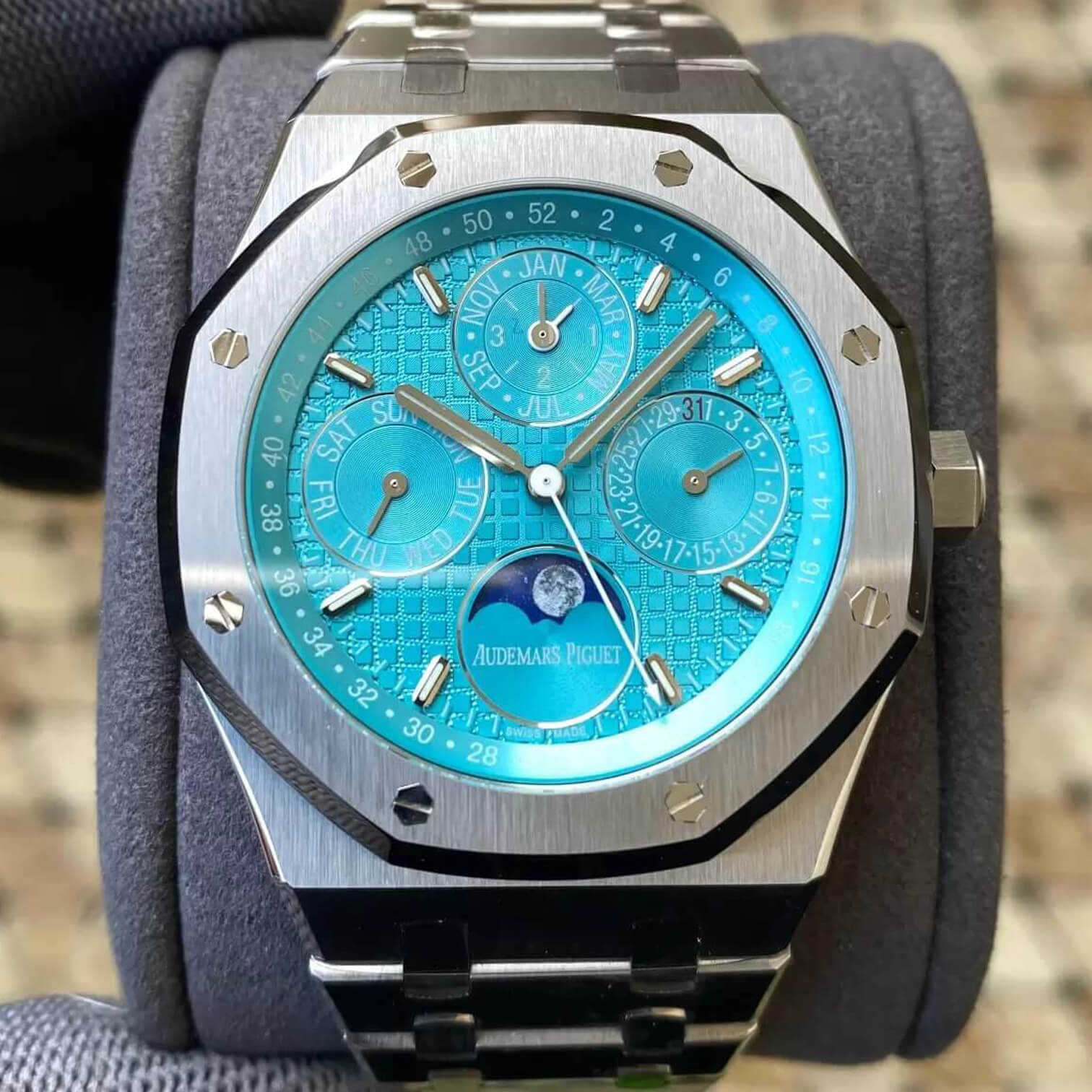 Replica Audemars P1g*et Royal Oak 26613ST.OO.1220ST.01 1:1 Best Edition APS Factory Cyan Blue Dial