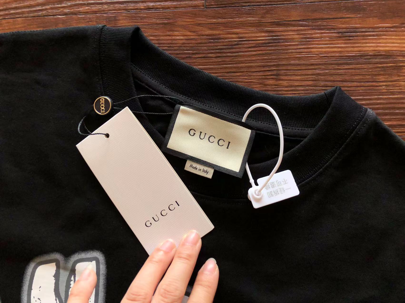 Gvc*1 x Ba1en*iaga T-shirt