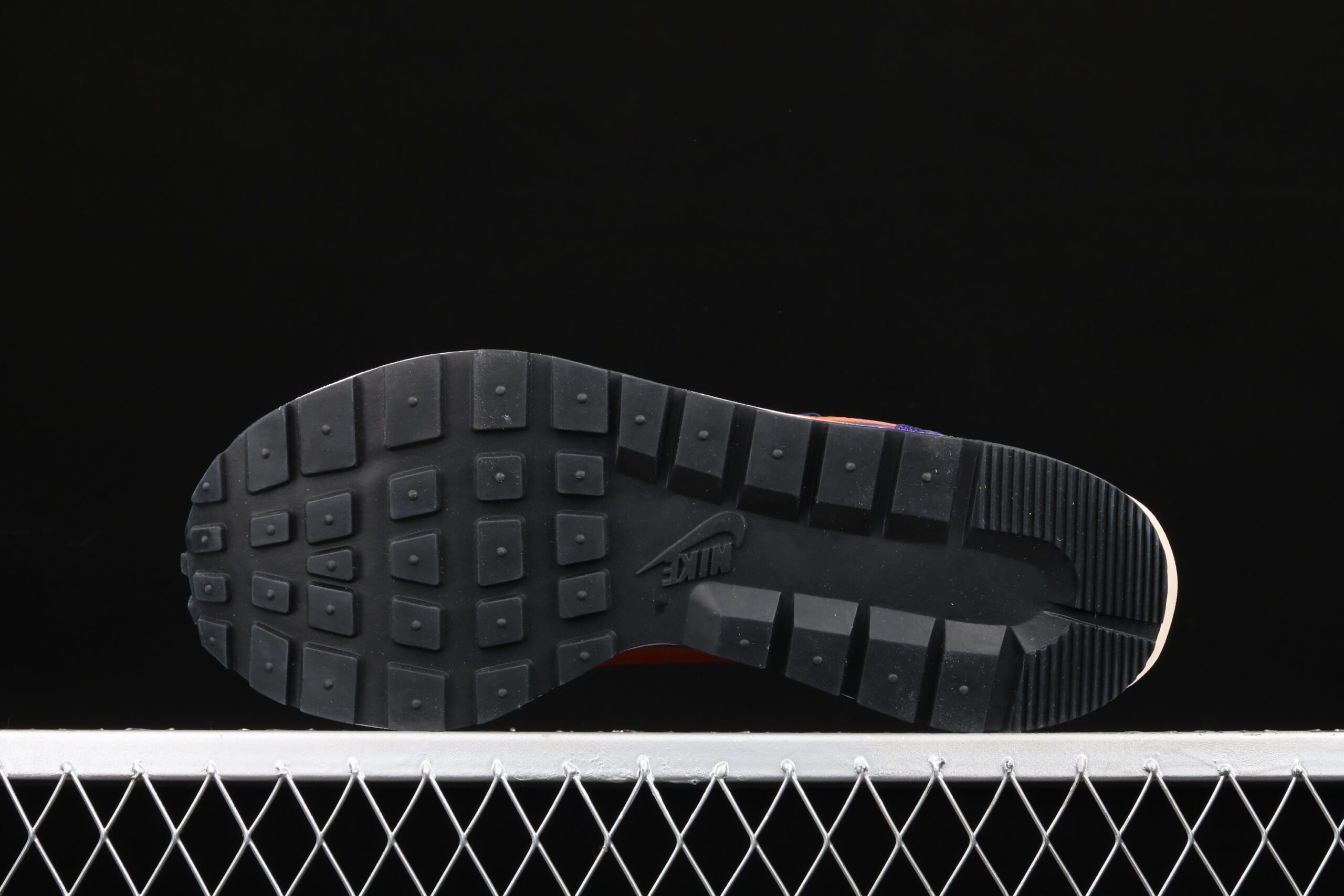 Nike Vaporwaffle, Sacai Dark Iris