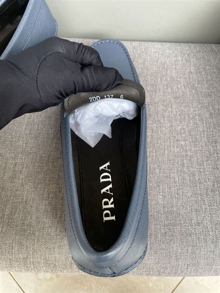 Pra*a SAFFIANO LEATHER DRIVER   PRS037