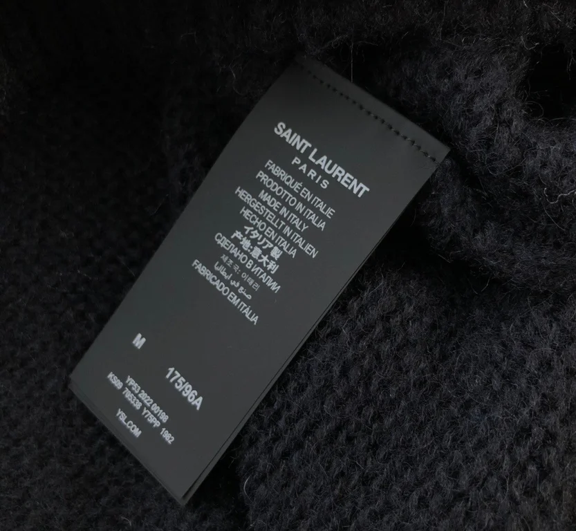 Sa1nt Lau*nt Sweater