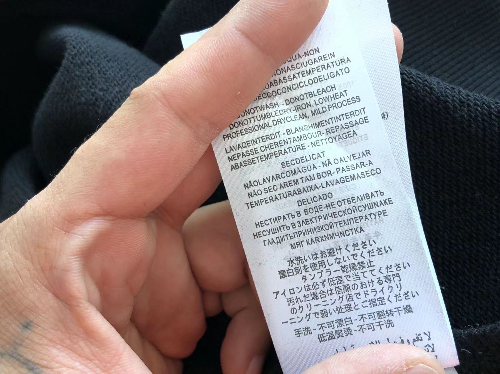 Gvc*1 x Ba1en*iaga Sweatshirt