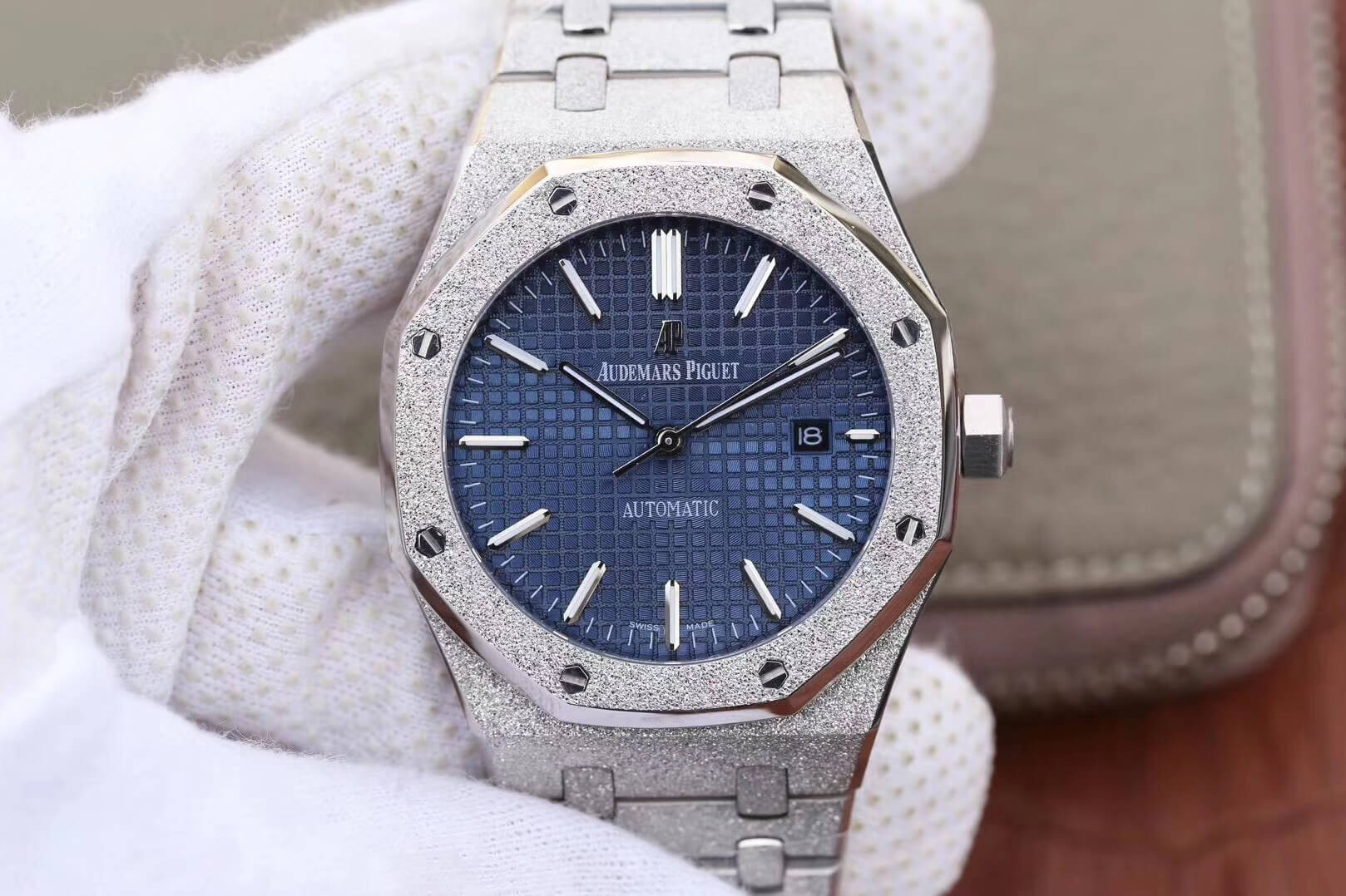 Replica Audemars P1g*et Royal Oak 15454BC.GG.1259BC.01 1:1 Best Edition JH Factory Blue Dial