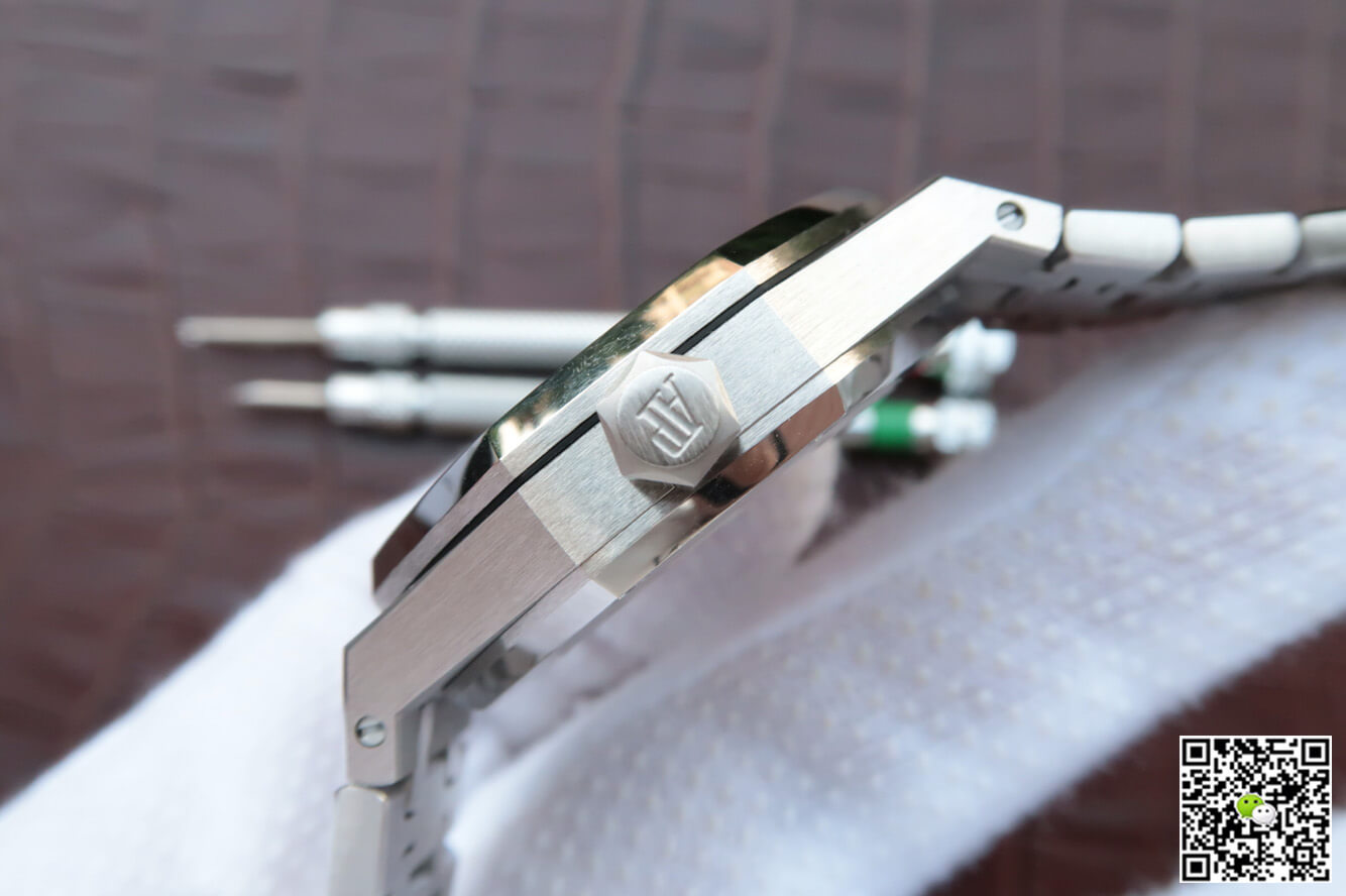 Replica Audemars P1g*et Royal Oak 15400/15450 Couple Watch 1:1 Best Edition JF Factory D1am0nd Bezel