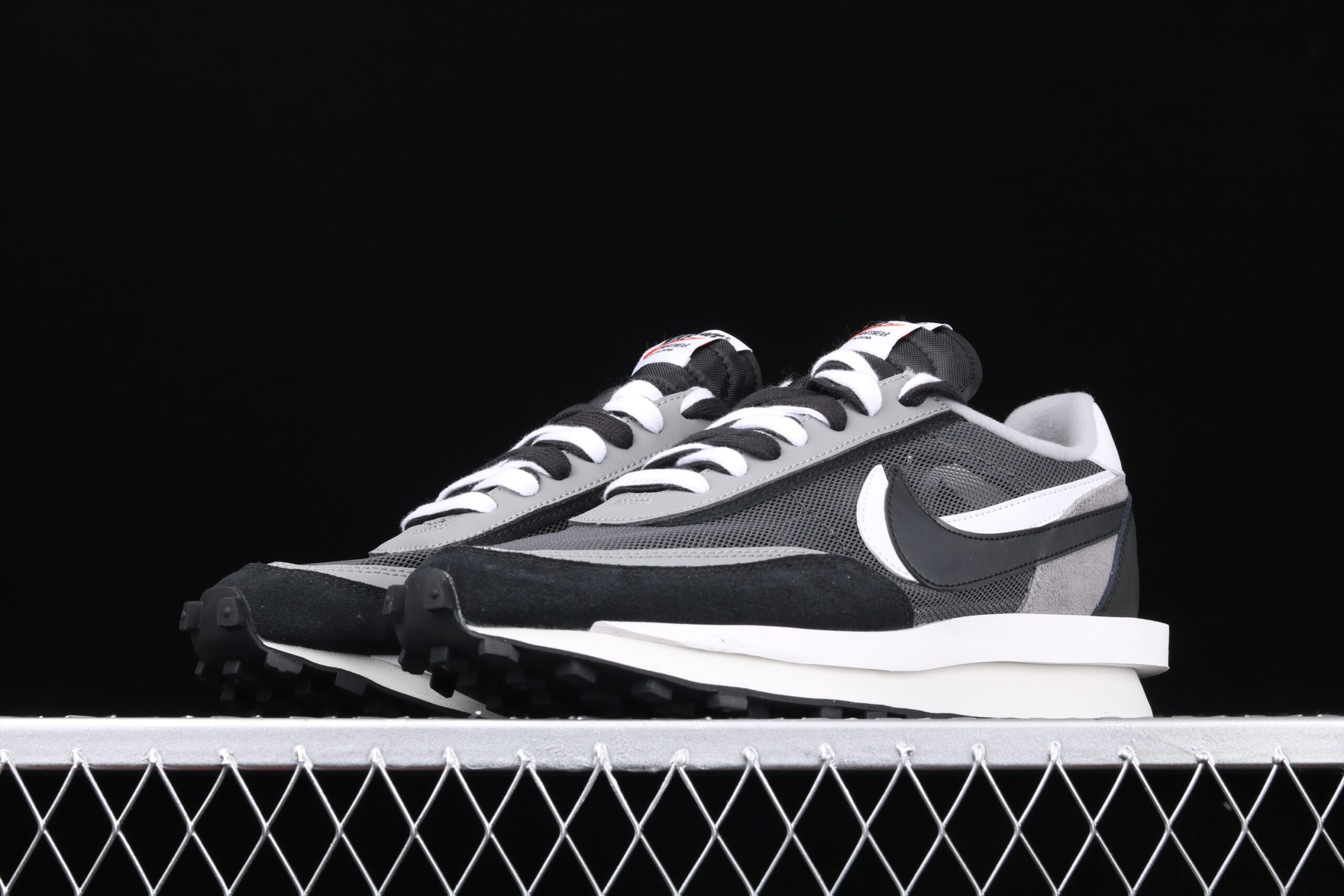 Sacai x Nike LD Waffle Black