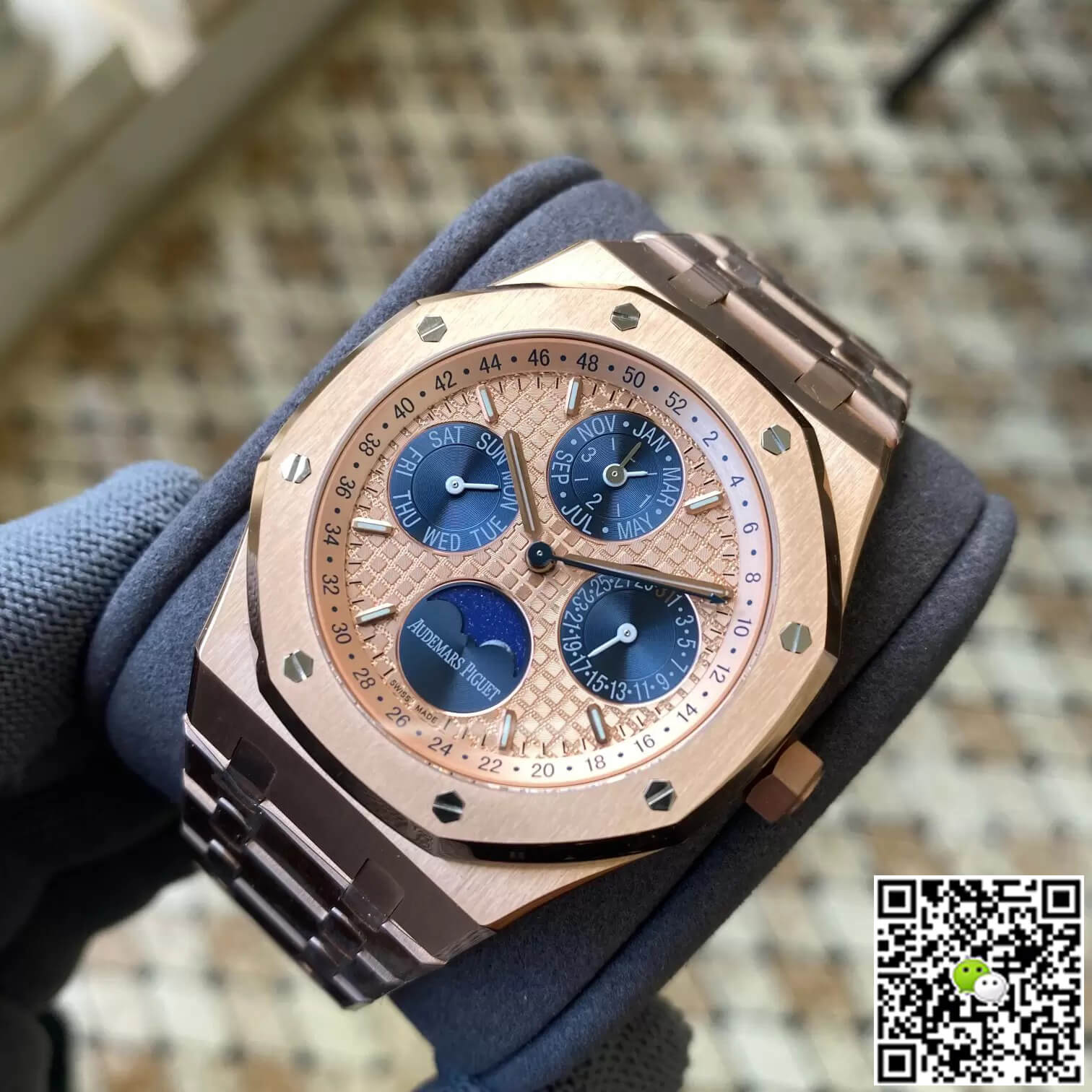 Replica Audemars P1g*et Royal Oak 26584OR.OO.1220OR.01 1:1 Best Edition APS Factory Gold Dial
