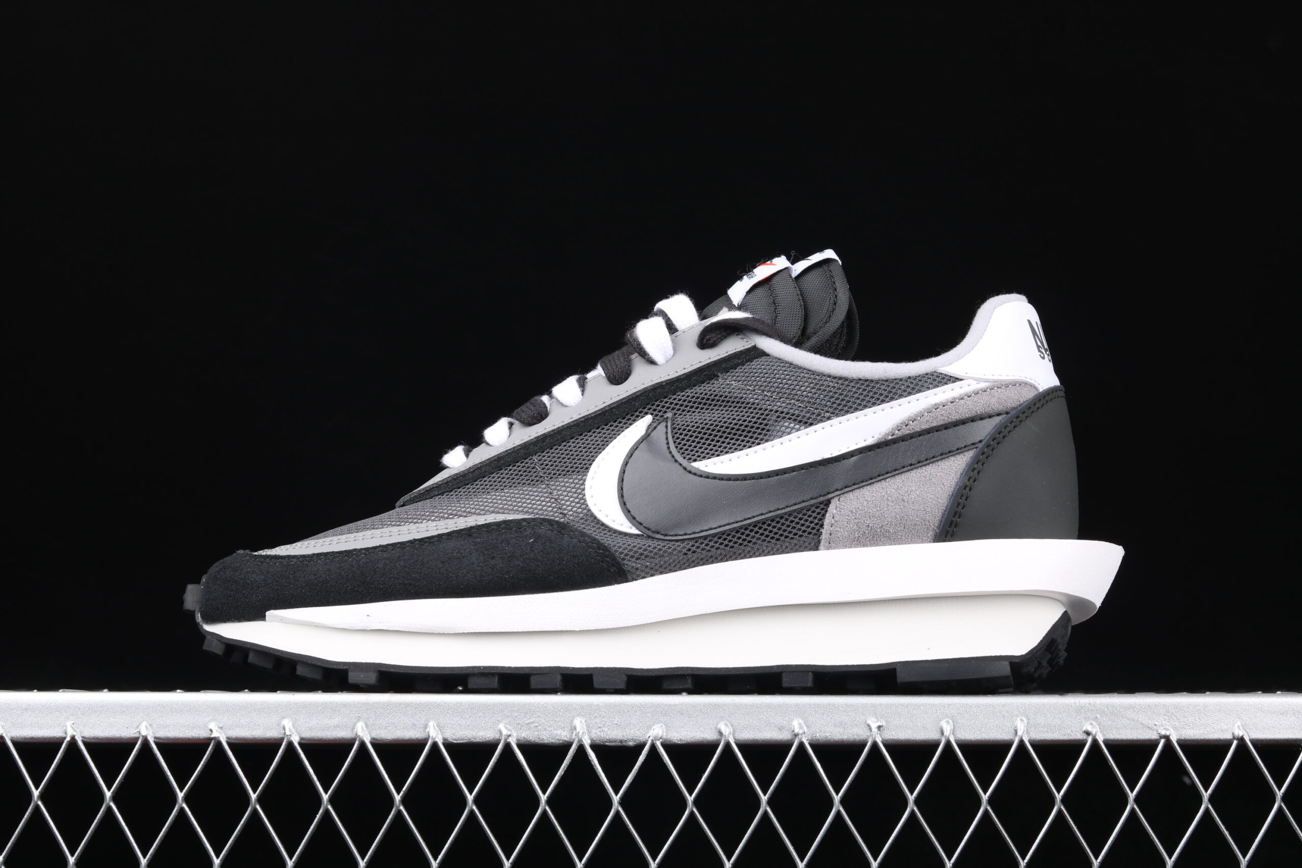 Sacai x Nike LD Waffle Black