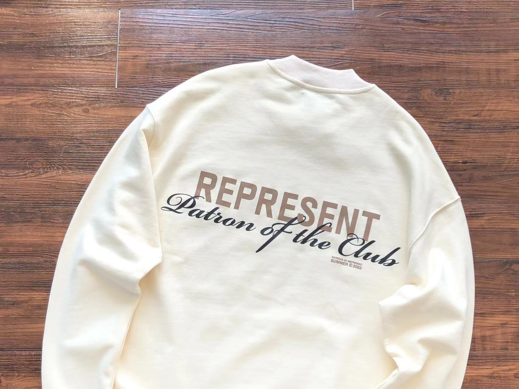 Gvc*1 x Ba1en*iaga Sweatshirt