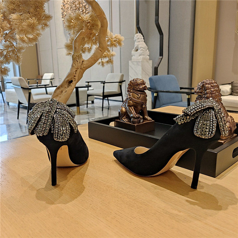 J1m*y Ch00 bow heels dupe Pearl Crystal Bow D1am0nd Shoes