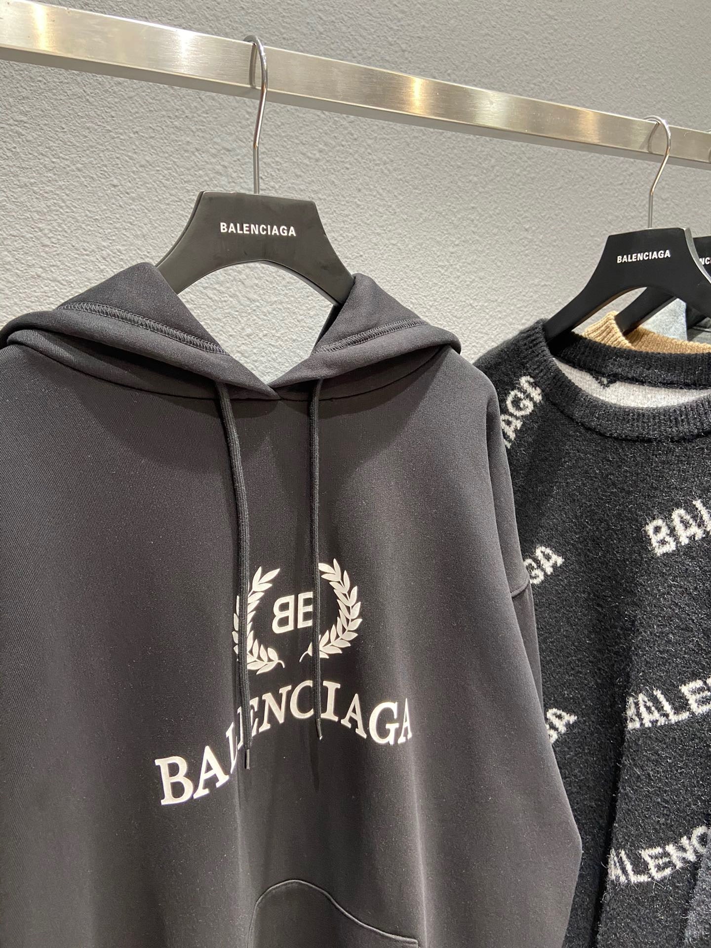 Ba1en*iaga Hoodie