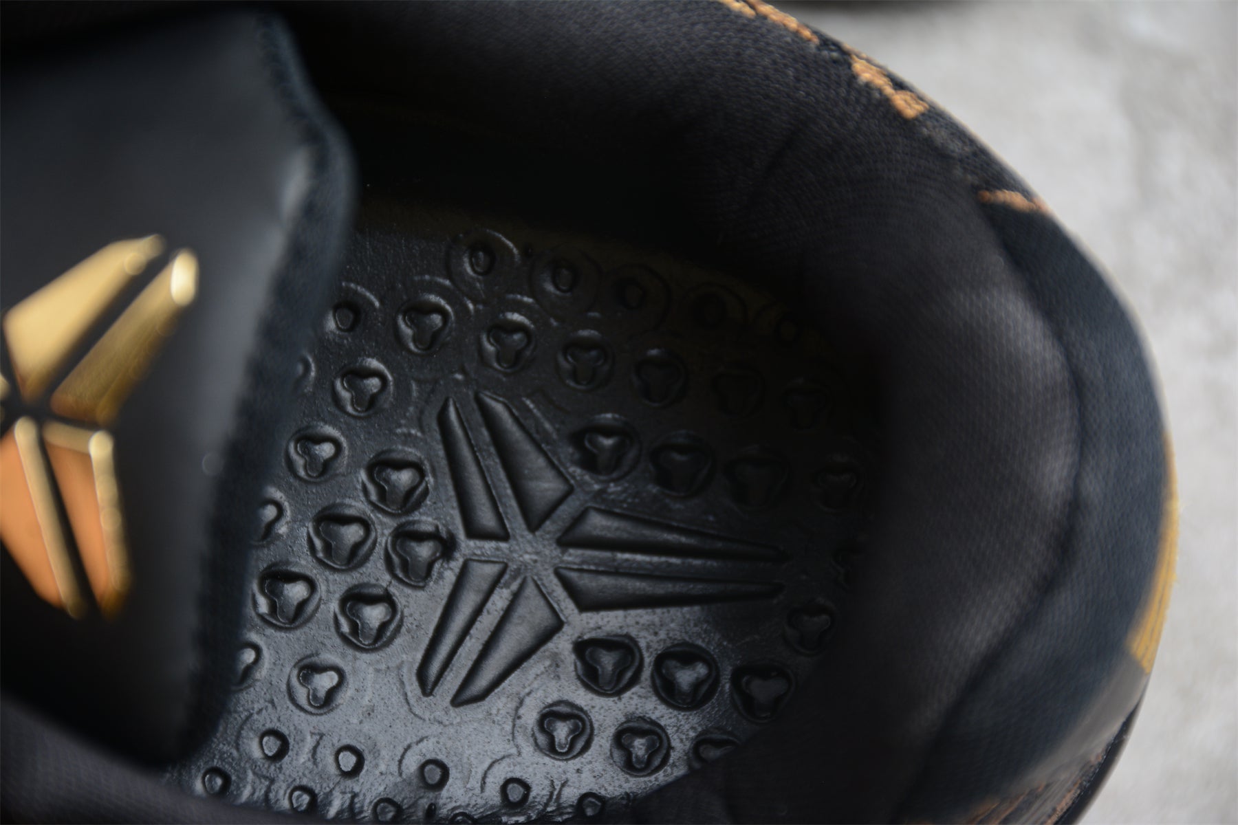 NIKE KOBE 11 x MAMBA DAY