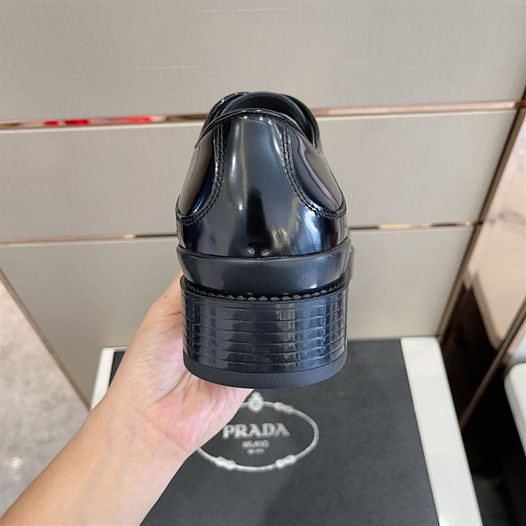 Pra*a MONOLITH BRUSHED LEATHER OXFORD SHOES   PRS040