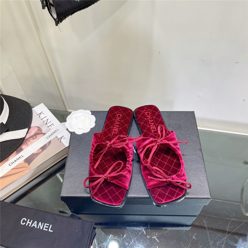 Ch**el Flat Dupes slippers