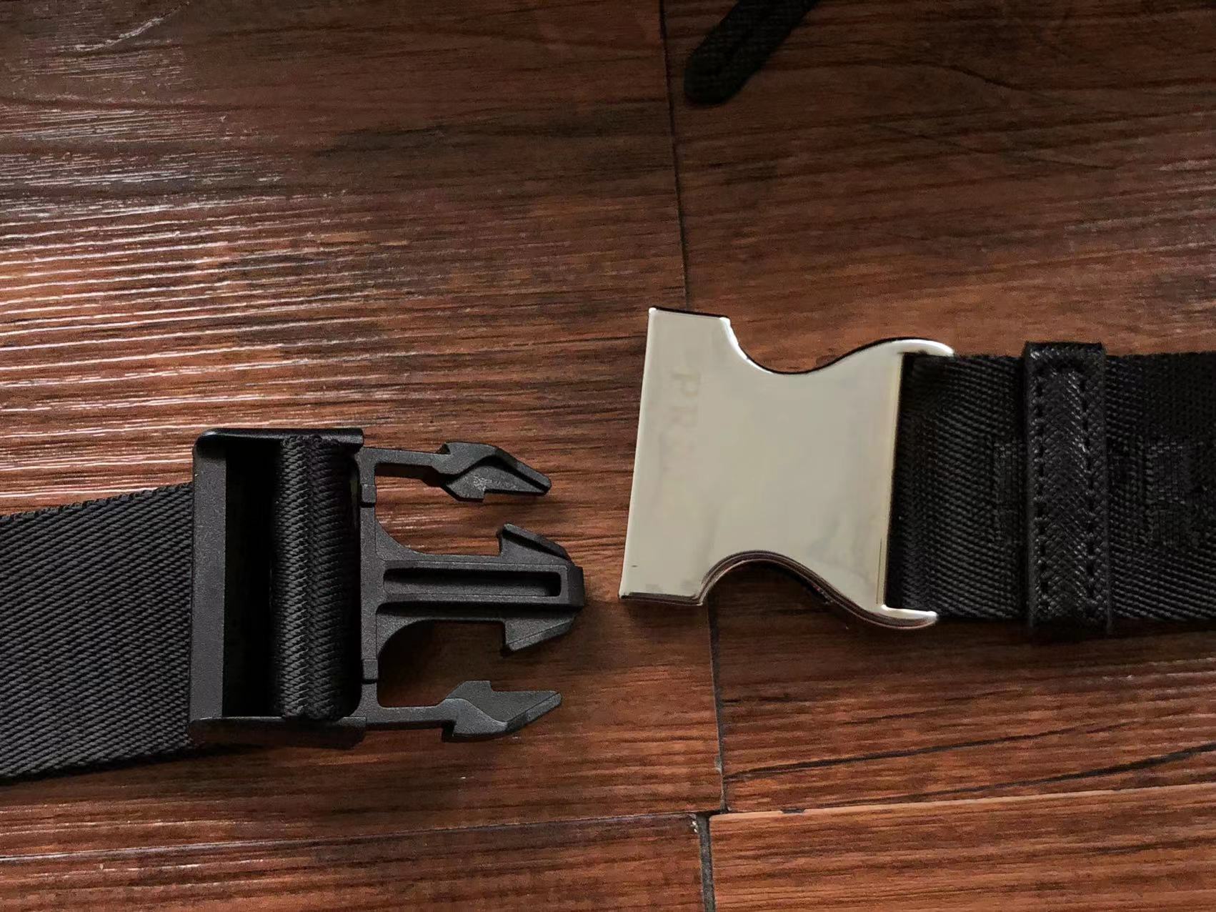 Pra*a Bag Dupe Bag(ColaReps)