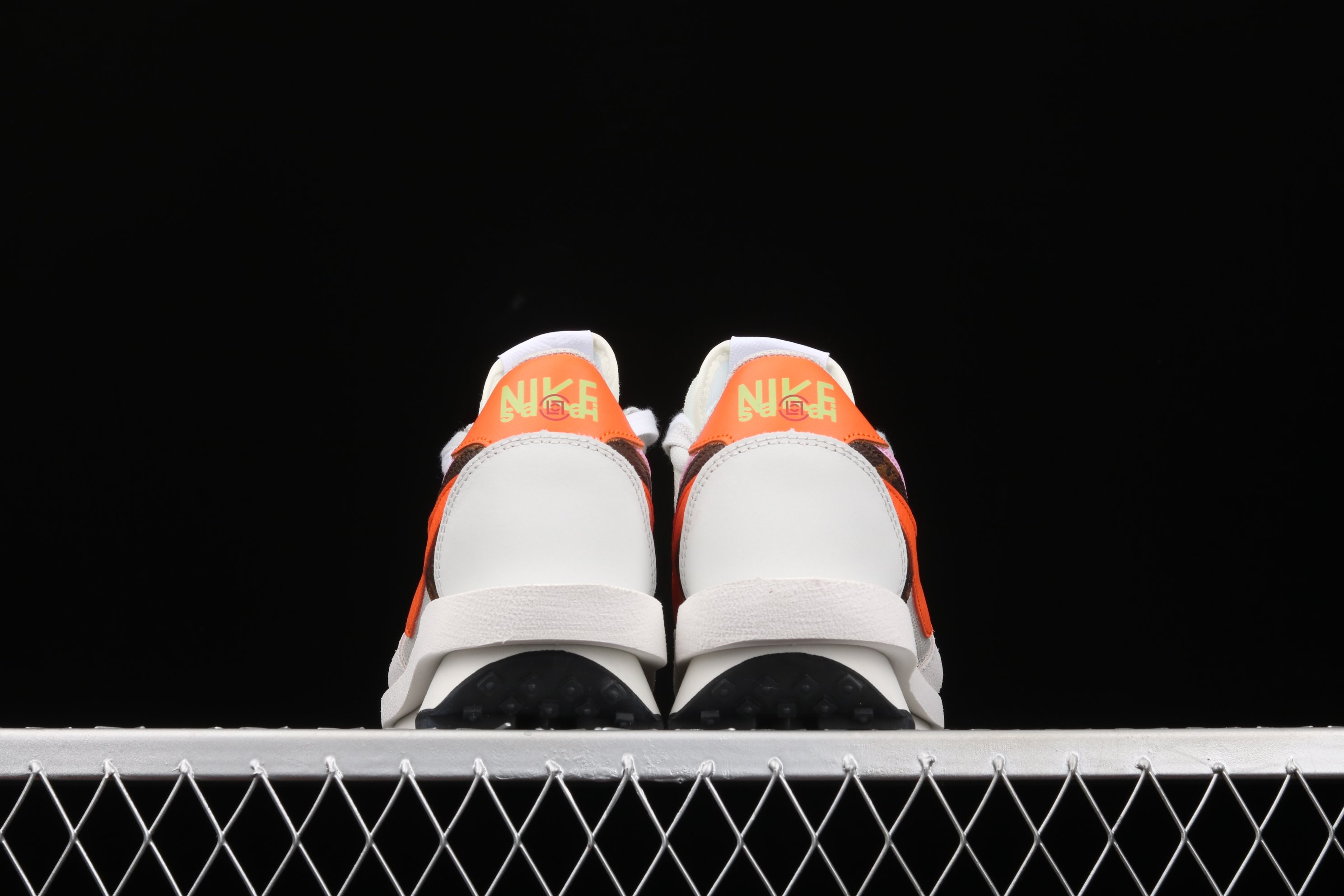 Sacai x Nike LVD Waffle Daybreak Medium Grey/Orange-Pink