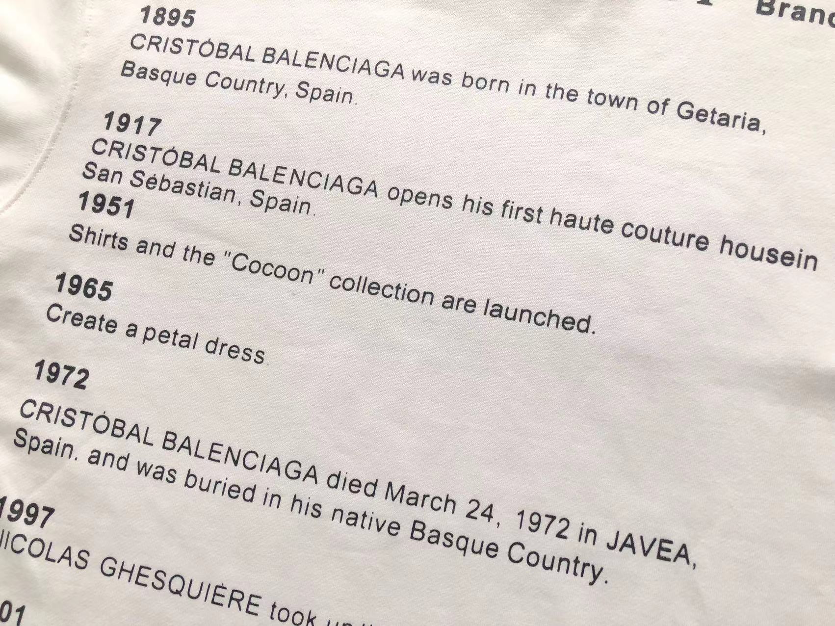 Gvc*1 x Ba1en*iaga Sweatshirt