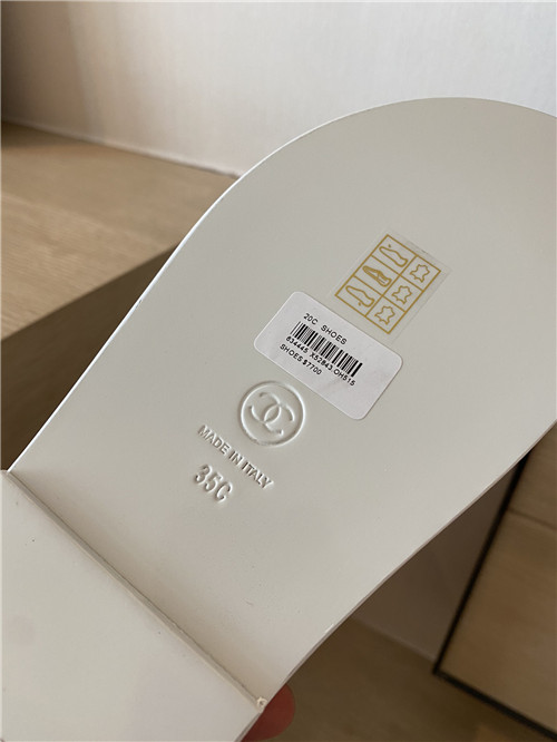 Ch**el flat beach shoes sandals